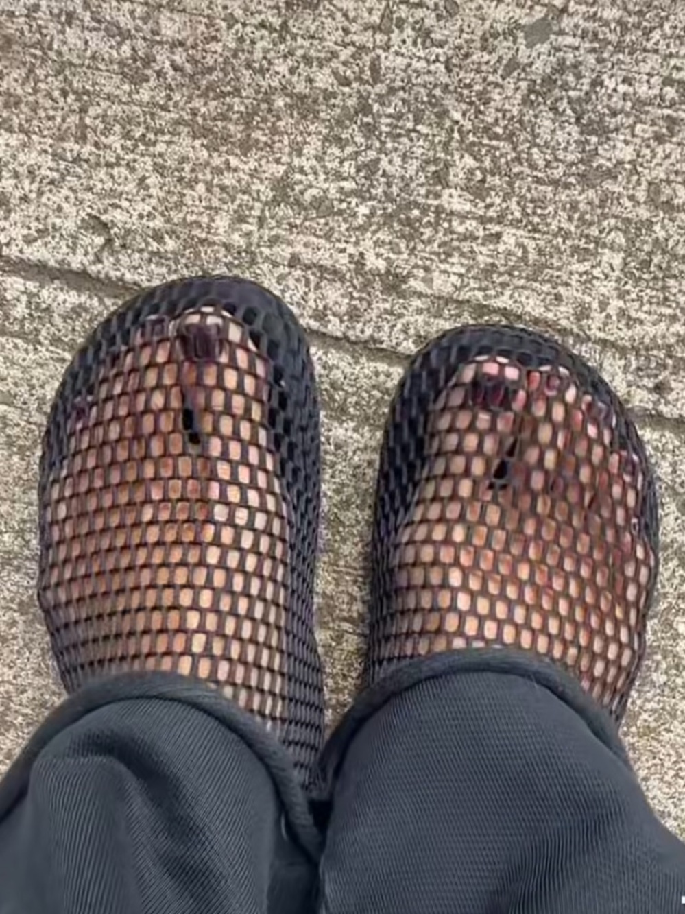 ROAM Mesh Clog - Picture 3 of 10
